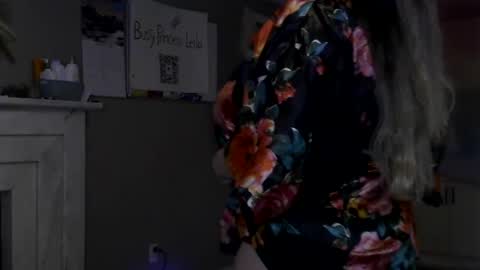 Snapshot of arabbustybeauty chatting on January 19, 4:44 am BustyPrincessLeila online show from January 19, 4:44 am