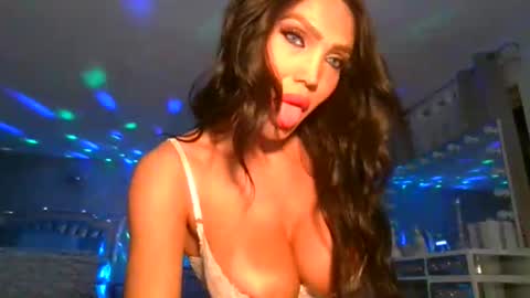 Snapshot of arabitsmariam chatting on February 26, 3:46 am arabictsmariam online show from February 26, 3:46 am
