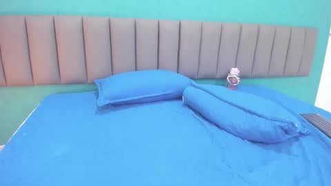 aradia_kiss online show from September 10, 8:32 pm