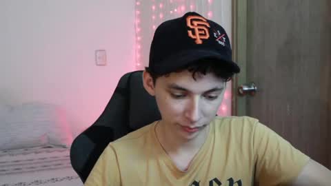 ARCHIBALDO online show from May 5, 12:28 am