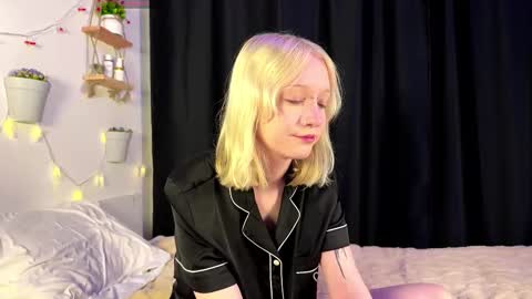 Jenny online show from October 21, 7:35 am