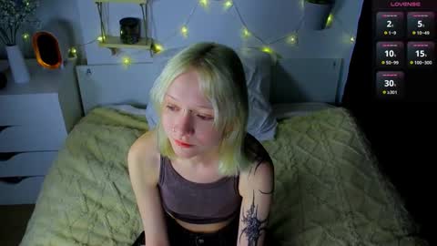 Jenny online show from October 18, 8:07 am