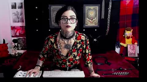 Ardat lili69 online show from May 18, 10:05 pm