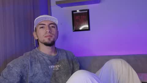 Mateo online show from January 10, 2:22 pm