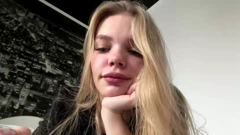 Amelia online show from November 23, 6:00 am