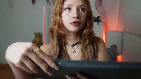 ari online show from February 19, 5:50 am