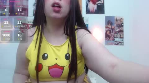 Snapshot of ari_rossee_ chatting on March 7, 5:18 am online show from March 7, 5:18 am