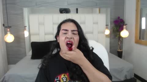 Ari  online show from March 4, 2:49 am