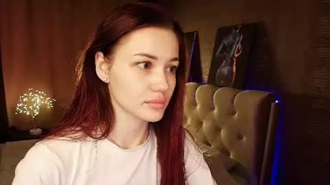 aria_mila online show from June 16, 3:10 am