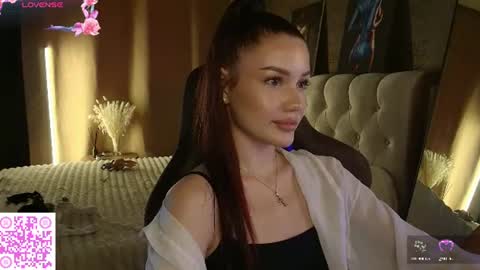 aria_mila online show from August 2, 9:55 am