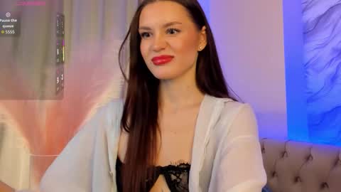 aria_mila online show from November 14, 11:34 am