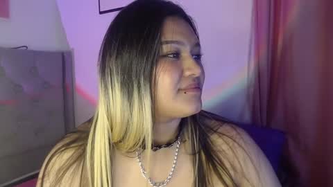 Snapshot of ariadna_martin chatting on December 14, 8:34 am Ari online show from December 14, 8:34 am