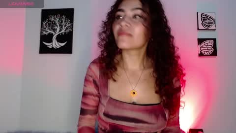 Ari online show from April 14, 11:52 pm