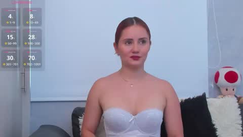 ariadnaa_brown1 online show from December 3, 2:22 pm