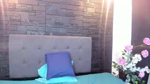      online show from February 15, 2:44 pm