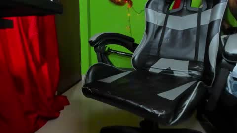 arian pervert online show from December 18, 8:42 am