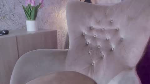 Arianna Collins online show from October 23, 1:12 pm