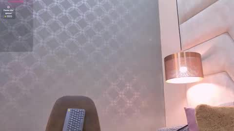 Arianaa Gray online show from November 8, 5:21 am