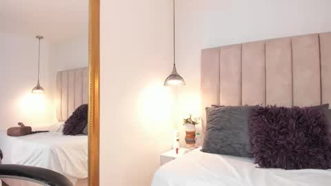 Ariana  online show from November 27, 8:16 pm