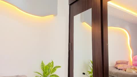 Ariana online show from April 9, 12:22 pm