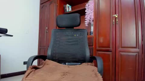 Andrea online show from September 9, 10:43 pm