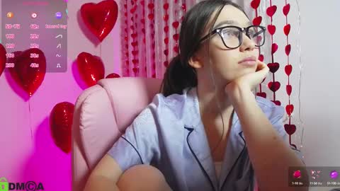 Snapshot of arianahot777 chatting on February 15, 10:10 pm arianahot777 online show from February 15, 10:10 pm