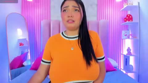 ArianaRougee online show from June 18, 4:18 am