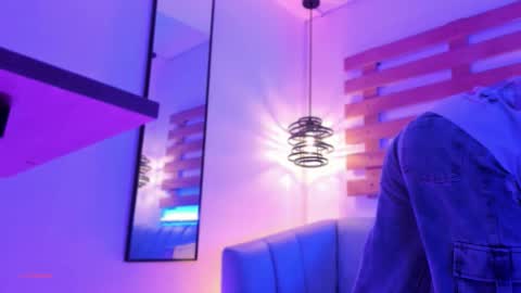 Ari  online show from October 14, 12:52 pm