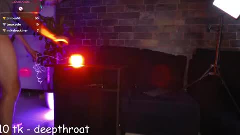 CALL ME JADE   online show from October 6, 11:28 am