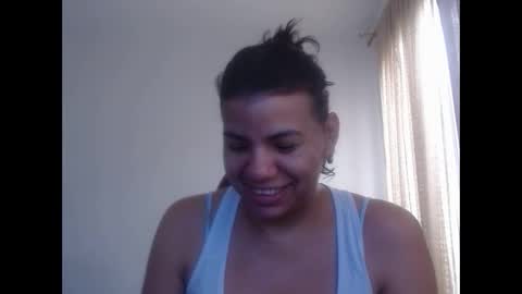 Snapshot of ariannaloovel chatting on January 4, 2:25 pm ariannaloovel online show from January 4, 2:25 pm