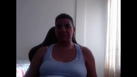 Snapshot of ariannaloovel chatting on February 25, 9:15 pm ariannaloovel online show from February 25, 9:15 pm