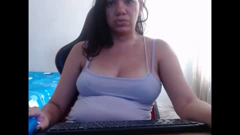 Snapshot of ariannaloovel chatting on September 17, 2:42 pm ariannaloovel online show from September 17, 2:42 pm