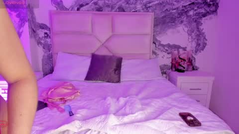 Snapshot of ariannaroux_ chatting on January 29, 4:58 am AriannaROux online show from January 29, 4:58 am