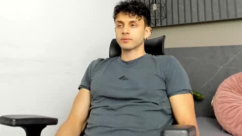 ariasaadeh online show from September 20, 12:30 pm