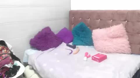 ariasmithog online show from September 24, 1:18 pm