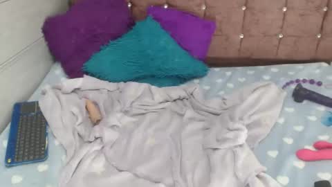 ariasmithog online show from September 28, 8:40 pm