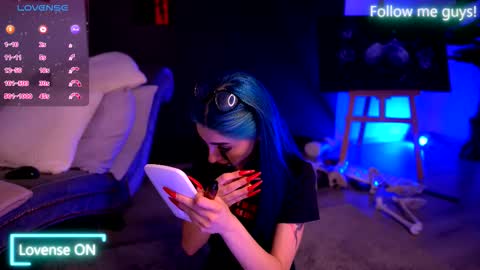 Aria  online show from October 12, 9:27 pm