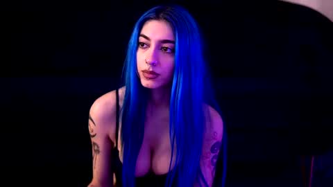 Aria  online show from March 7, 11:05 pm