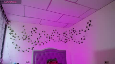 ariel_adan online show from September 21, 9:19 pm