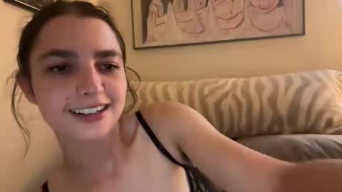 Ariel online show from September 24, 9:32 pm