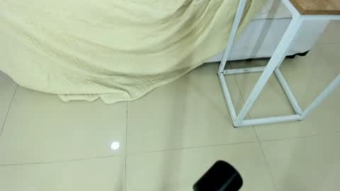 ariela__ online show from January 10, 11:50 pm