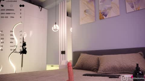 arielkielly online show from September 27, 12:14 pm