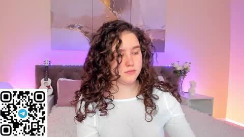 Snapshot of ariella_sol chatting on December 18, 1:15 am Ariella GTM3 Tue Wed Thu Fri Sat 0400 am-1030pm online show from December 18, 1:15 am