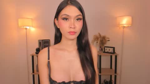 MIRA GREYSON online show from March 28, 6:09 pm