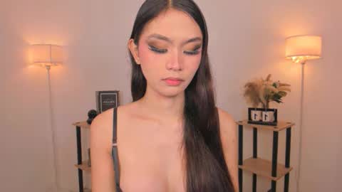 MIRA GREYSON online show from March 23, 12:10 pm