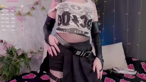 Dee online show from March 30, 5:07 am