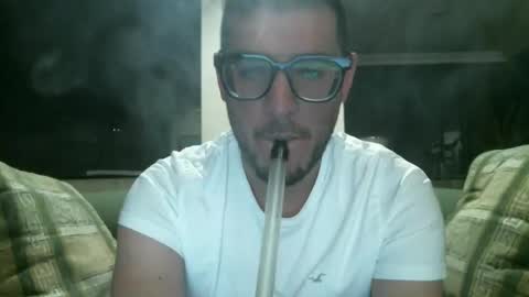 Snapshot of arielsinho chatting on October 25, 5:19 am Anon online show from October 25, 5:19 am