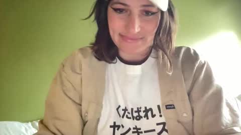 ariel  colin when hes here online show from March 19, 4:34 pm