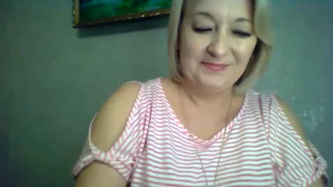 ArielXLoveresss online show from November 18, 7:06 pm