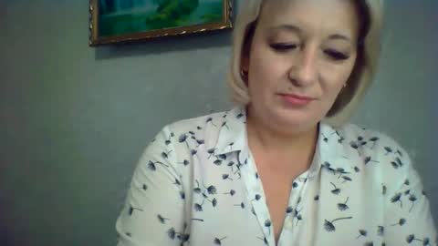 ArielXLoveresss online show from November 2, 7:52 am